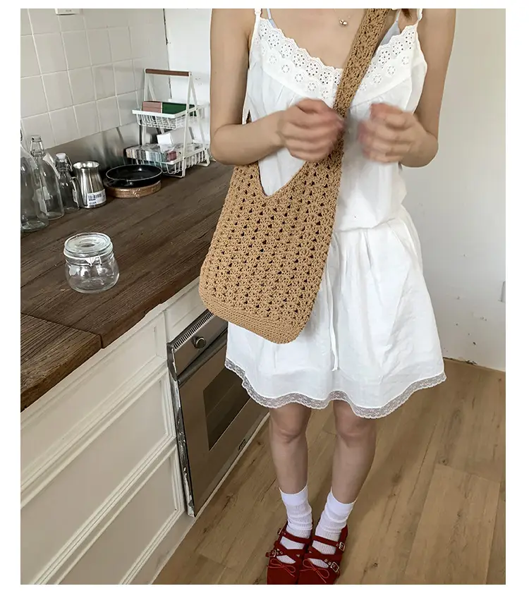 Women's Cream Cut Out Knitted Shoulder Bag Large Capacity — feature 15