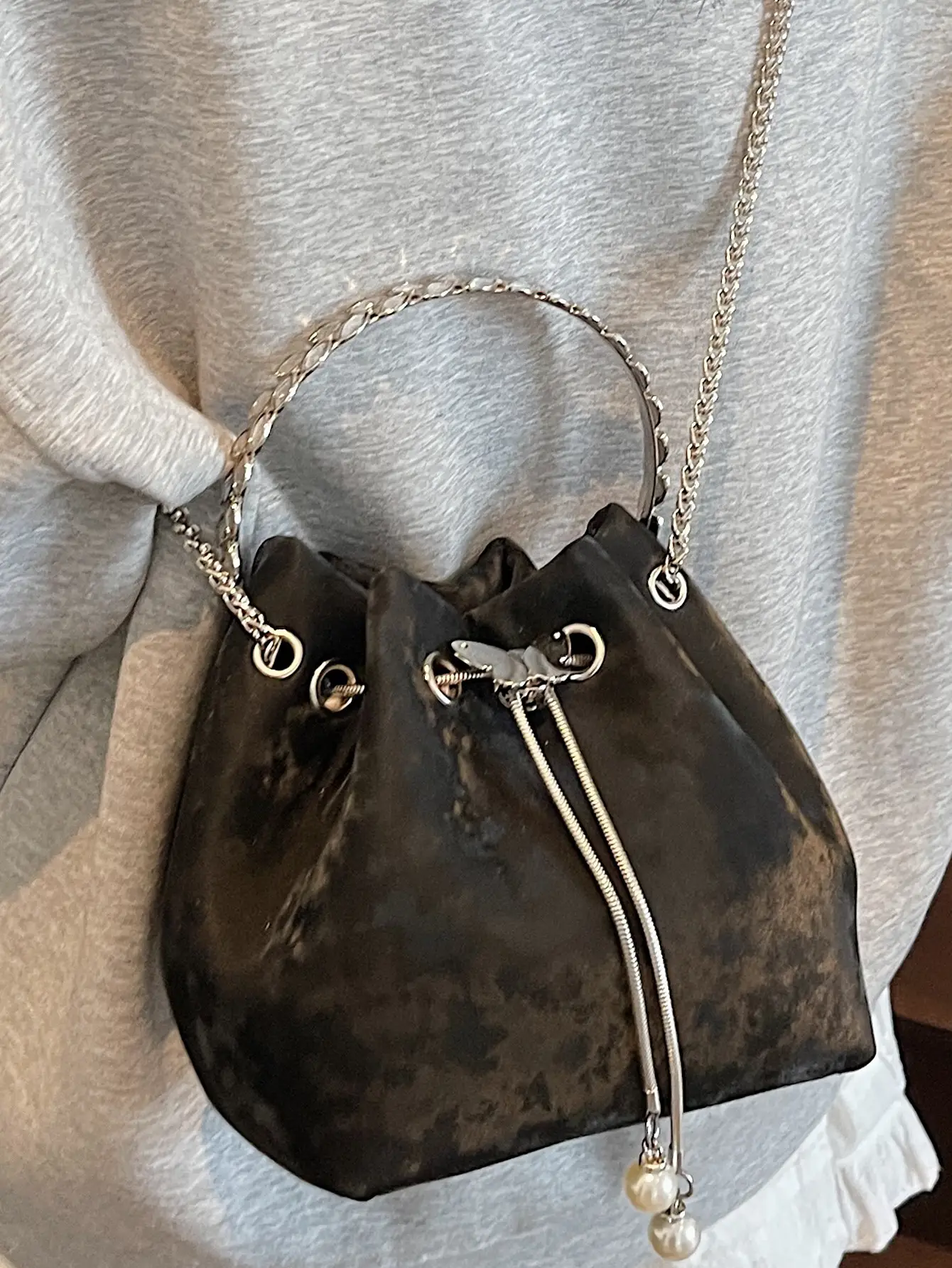 Korean Style Cream Bucket Bag with Chain Handle - Image 8
