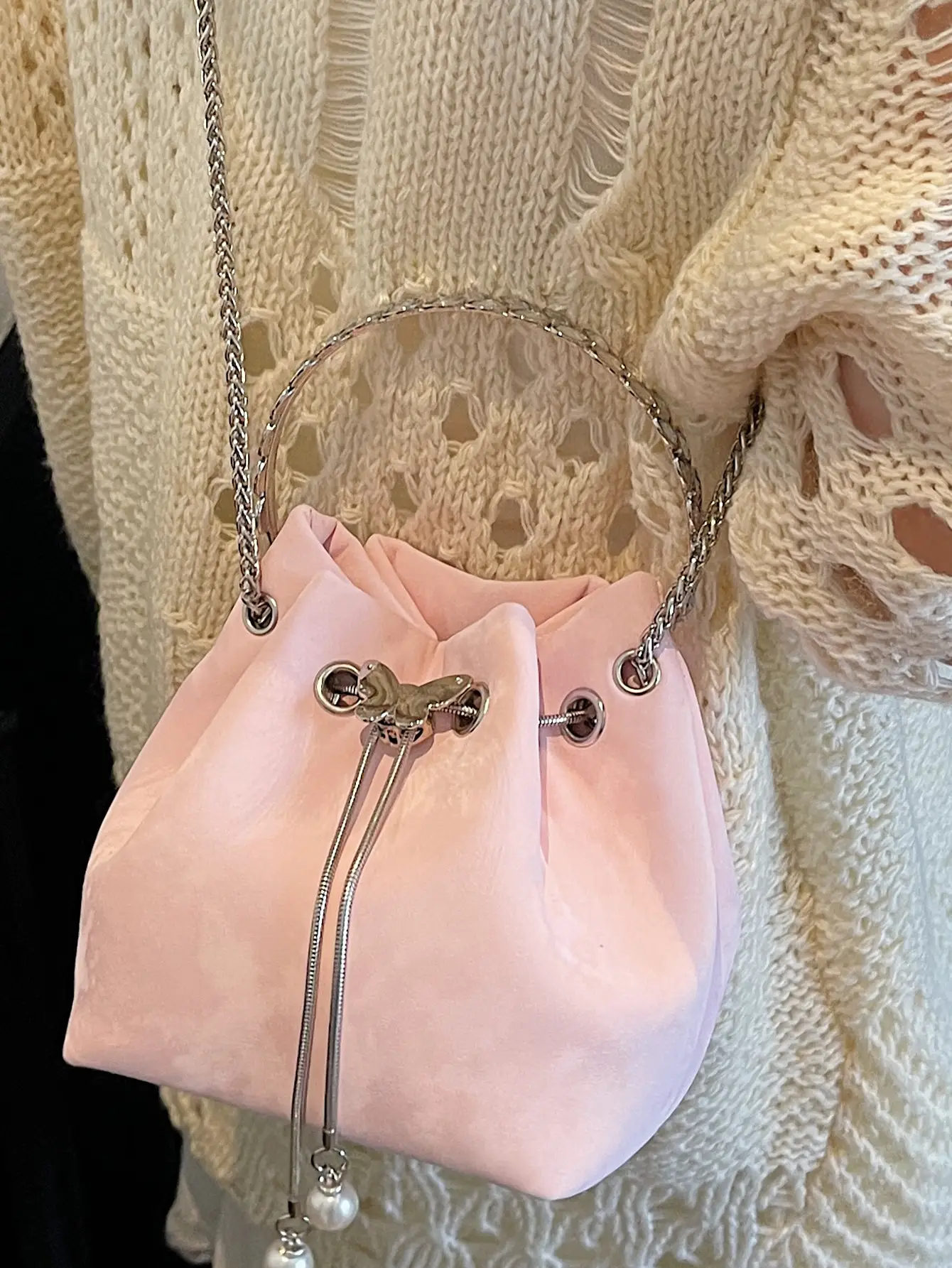 Korean Style Cream Bucket Bag with Chain Handle - Image 10