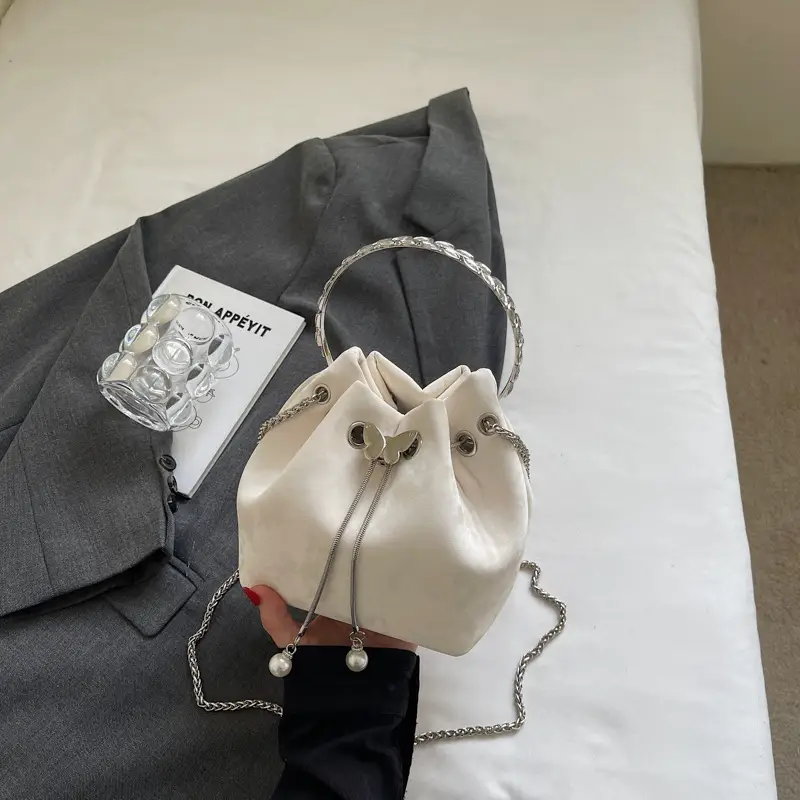 Korean Style Cream Bucket Bag with Chain Handle - Image 2