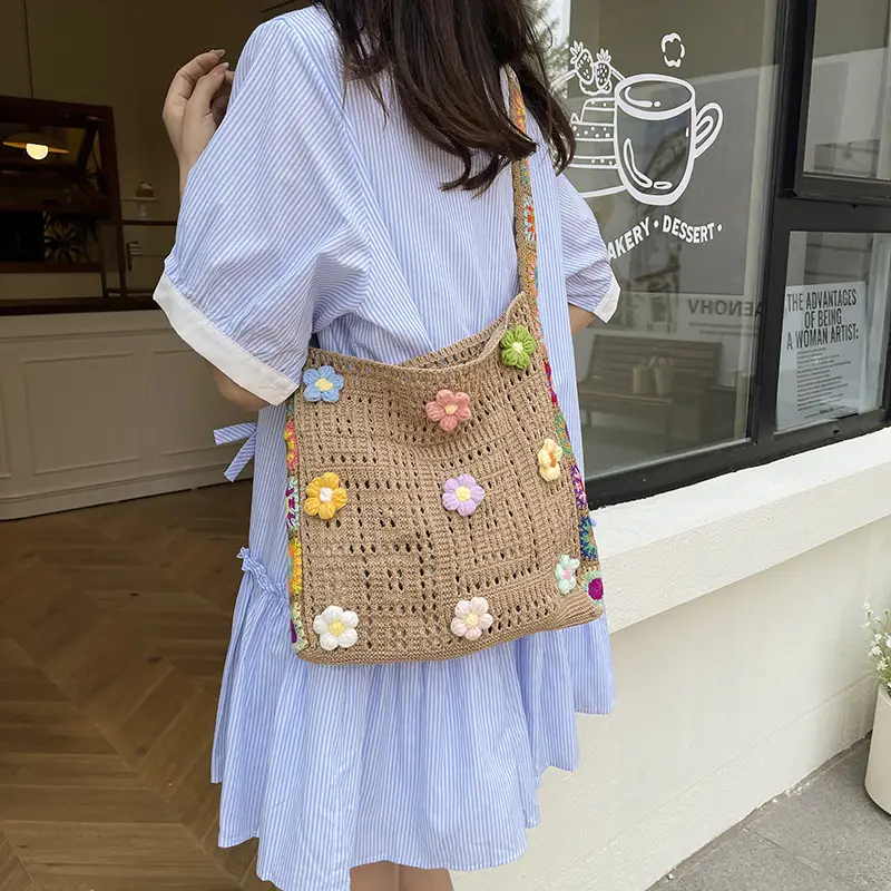 Korean Style Hollow Flower Shoulder Bag for Women - Image 7