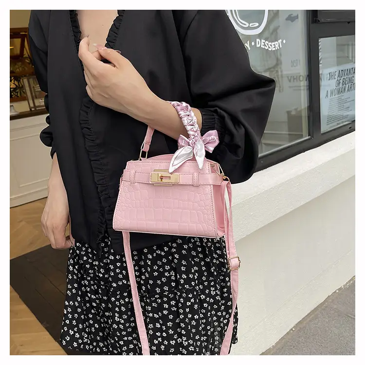 2025 Summer Women's Light Luxury Croc Pattern Shoulder Bag — feature 10