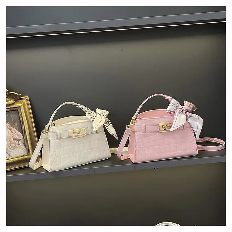 2025 Summer Women's Light Luxury Croc Pattern Shoulder Bag — feature 31