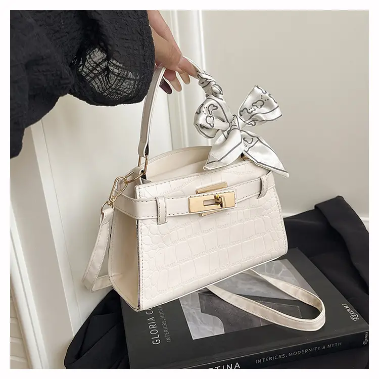 2025 Summer Women's Light Luxury Croc Pattern Shoulder Bag — feature 35