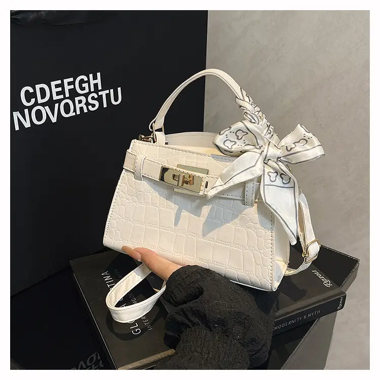 2025 Summer Women's Light Luxury Croc Pattern Shoulder Bag — feature 40
