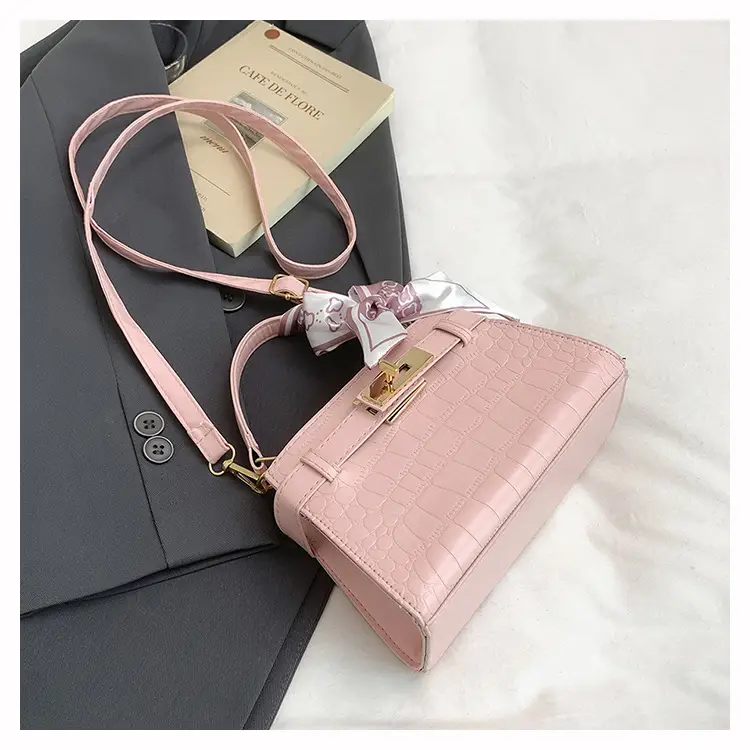 2025 Summer Women's Light Luxury Croc Pattern Shoulder Bag — feature 47