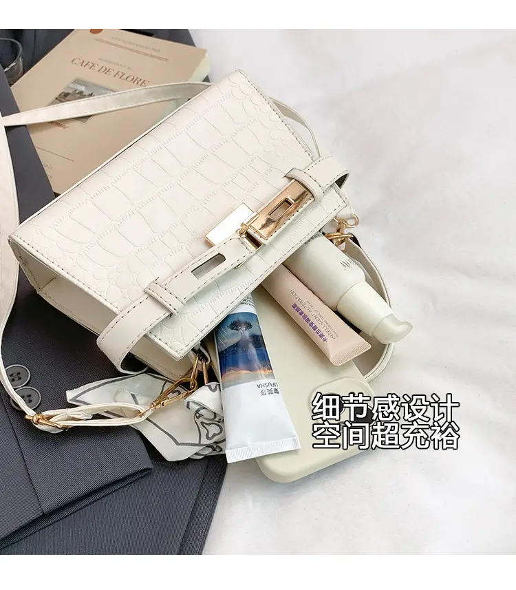 2025 Summer Women's Light Luxury Croc Pattern Shoulder Bag — feature 8