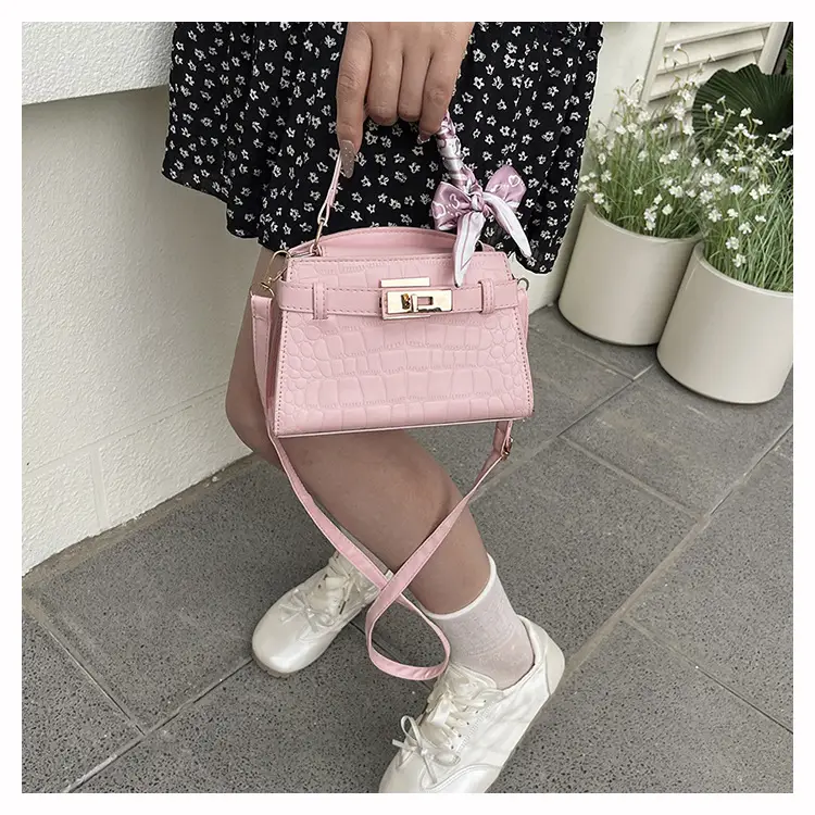 2025 Summer Women's Light Luxury Croc Pattern Shoulder Bag — feature 9