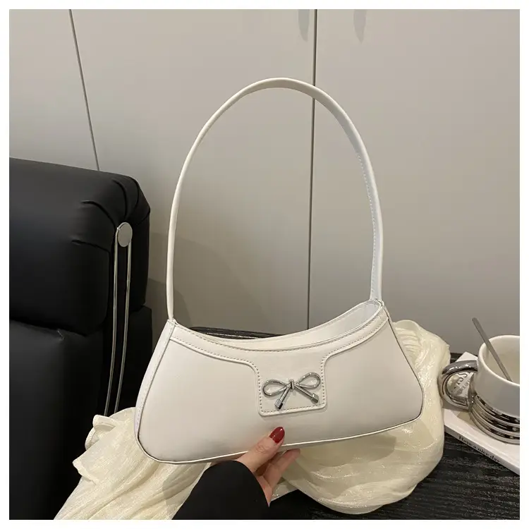 Red Bow Underarm Bag for Women 2025 — feature 29