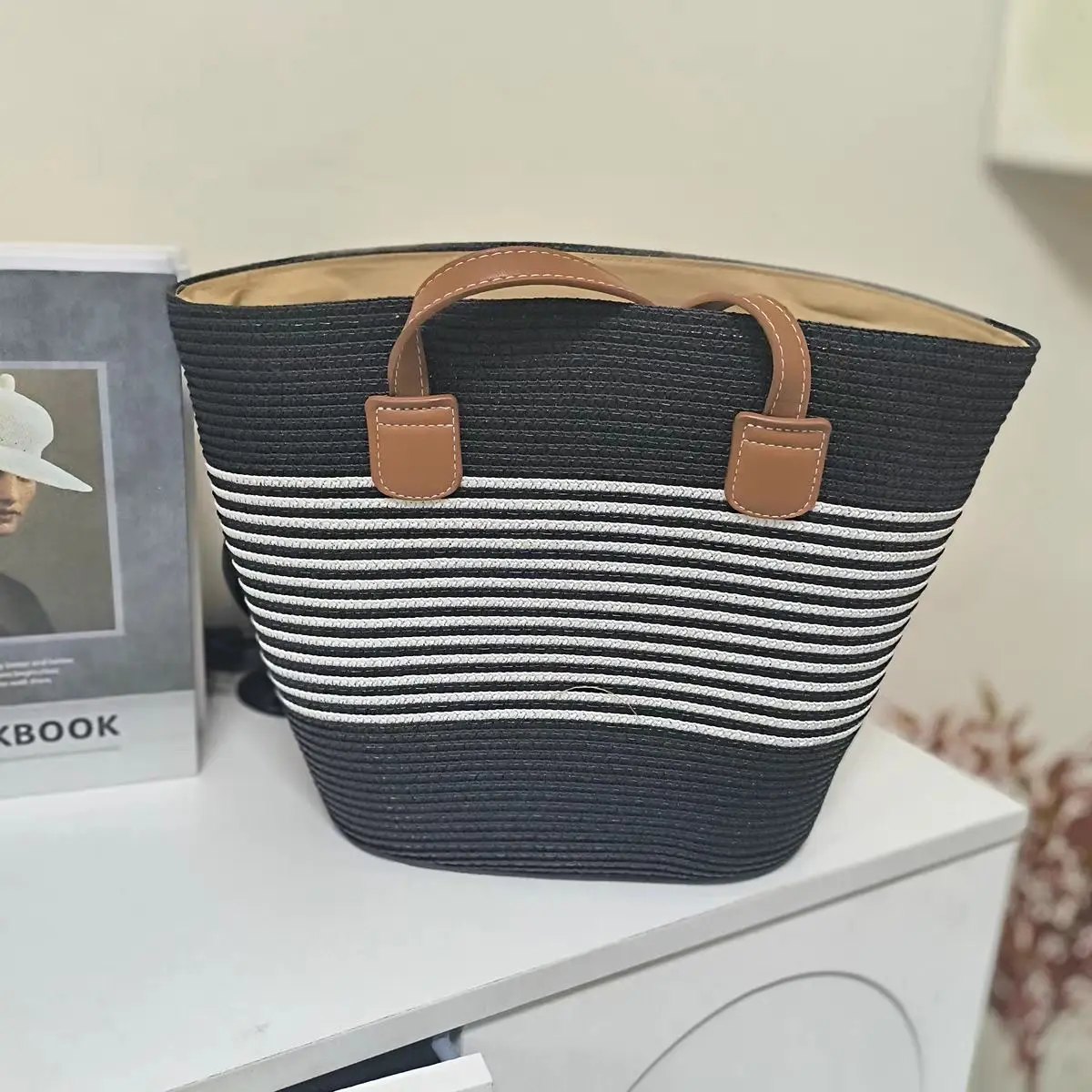 Women Straw Beach Bag Black Stripes 2025 - Image 5