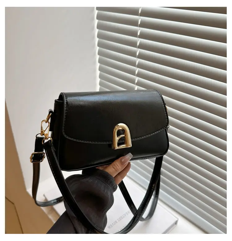 White Korean Style Shoulder Bag for Women 2025 — feature 25