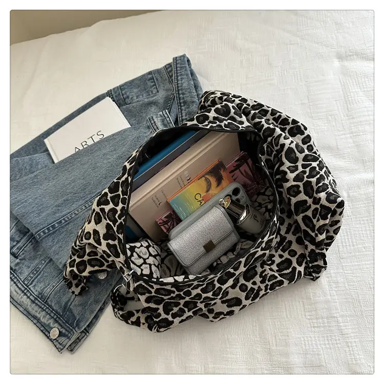 Korean Plaid Tote Bag Large Capacity Commuter Shoulder Bag — feature 24
