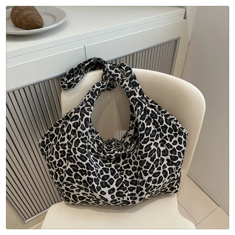Korean Plaid Tote Bag Large Capacity Commuter Shoulder Bag — feature 33