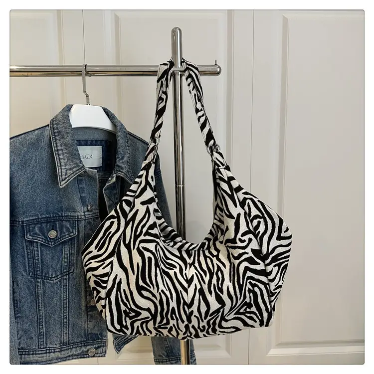 Korean Plaid Tote Bag Large Capacity Commuter Shoulder Bag — feature 36