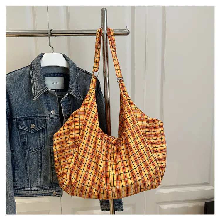 Korean Plaid Tote Bag Large Capacity Commuter Shoulder Bag — feature 37