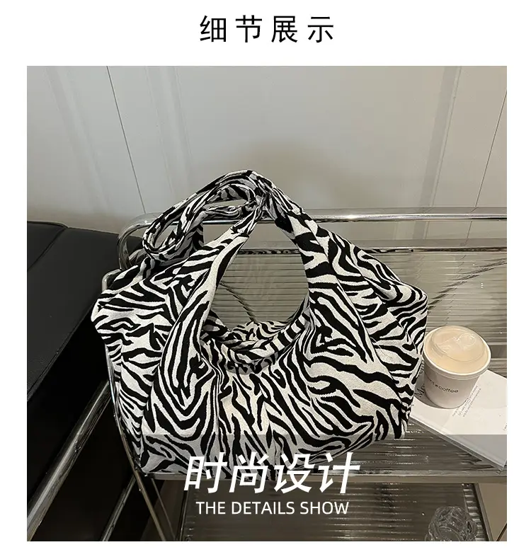 Korean Plaid Tote Bag Large Capacity Commuter Shoulder Bag — feature 5