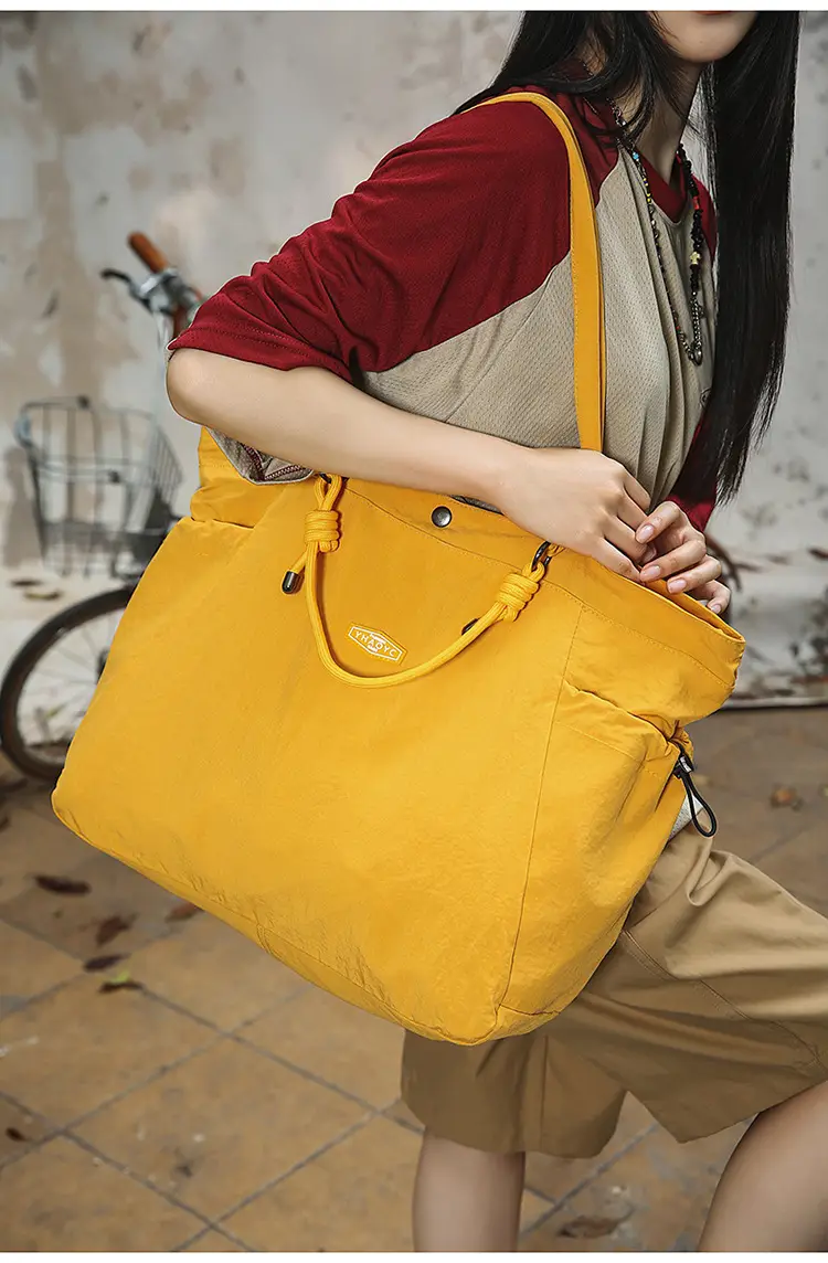 Yellow Velvet Travel Bag Large Capacity Waterproof — feature 37