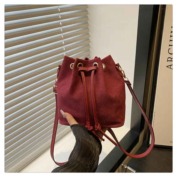 Black Drawstring Bucket Bag for Women 2025 - Image 4