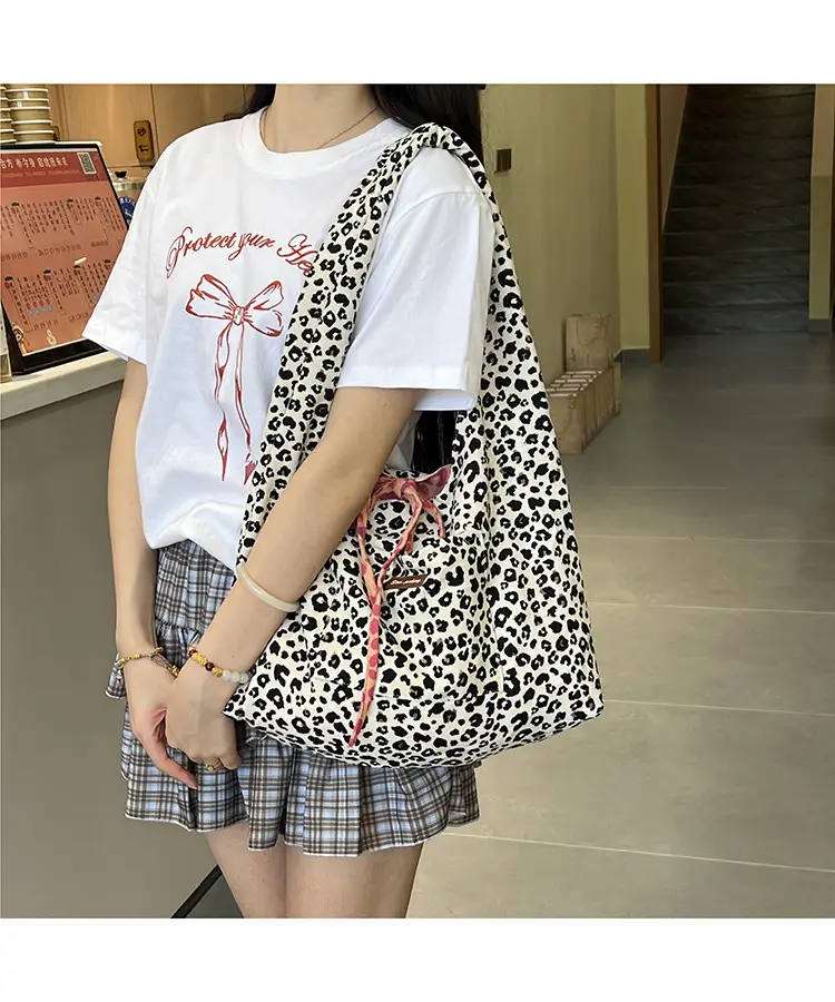 2025 Leopard Print College Student Commuting Bag Large Capacity Casual Shoulder Bag — feature 13