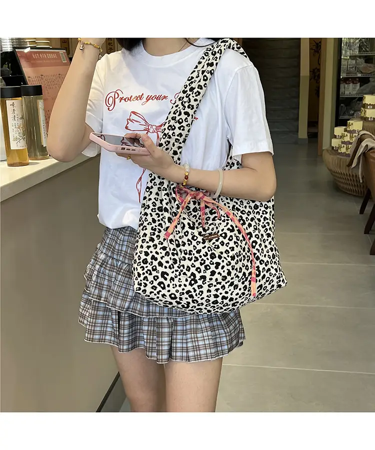 2025 Leopard Print College Student Commuting Bag Large Capacity Casual Shoulder Bag — feature 14