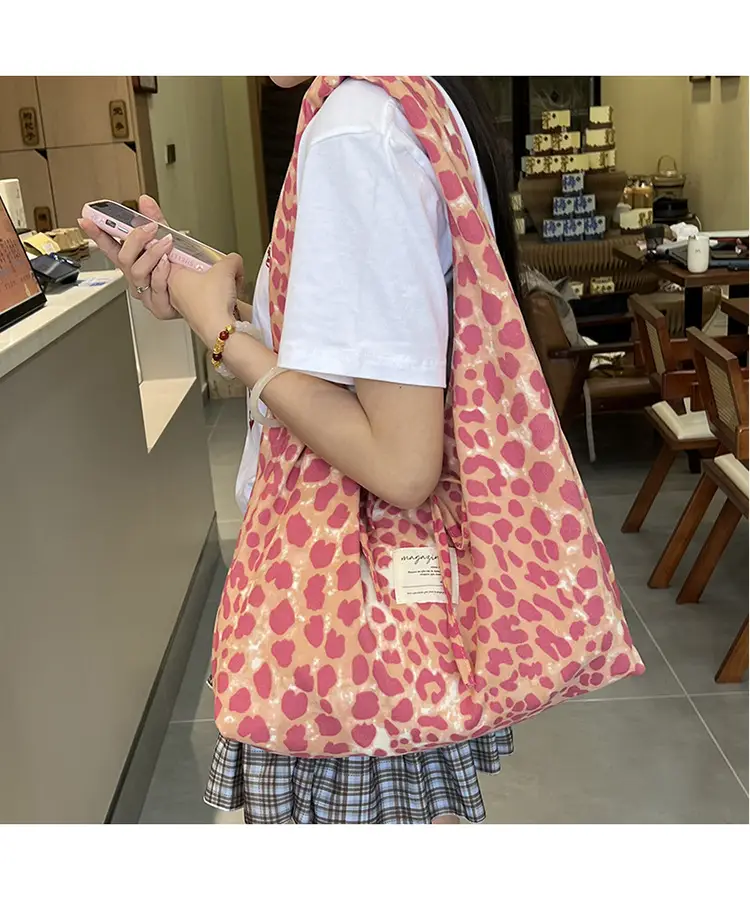 2025 Leopard Print College Student Commuting Bag Large Capacity Casual Shoulder Bag — feature 17
