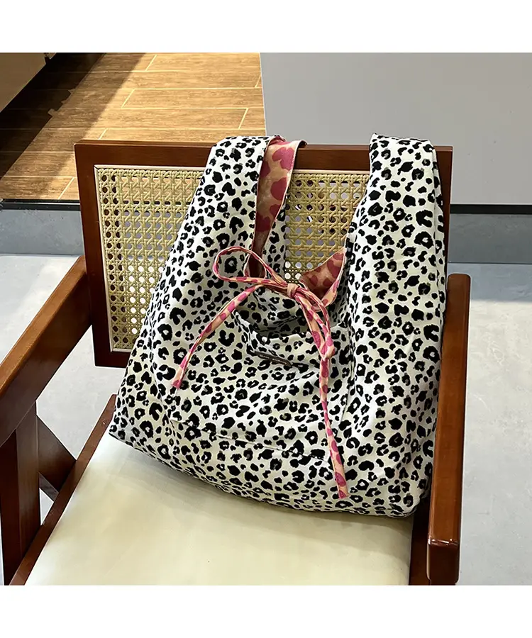 2025 Leopard Print College Student Commuting Bag Large Capacity Casual Shoulder Bag — feature 5
