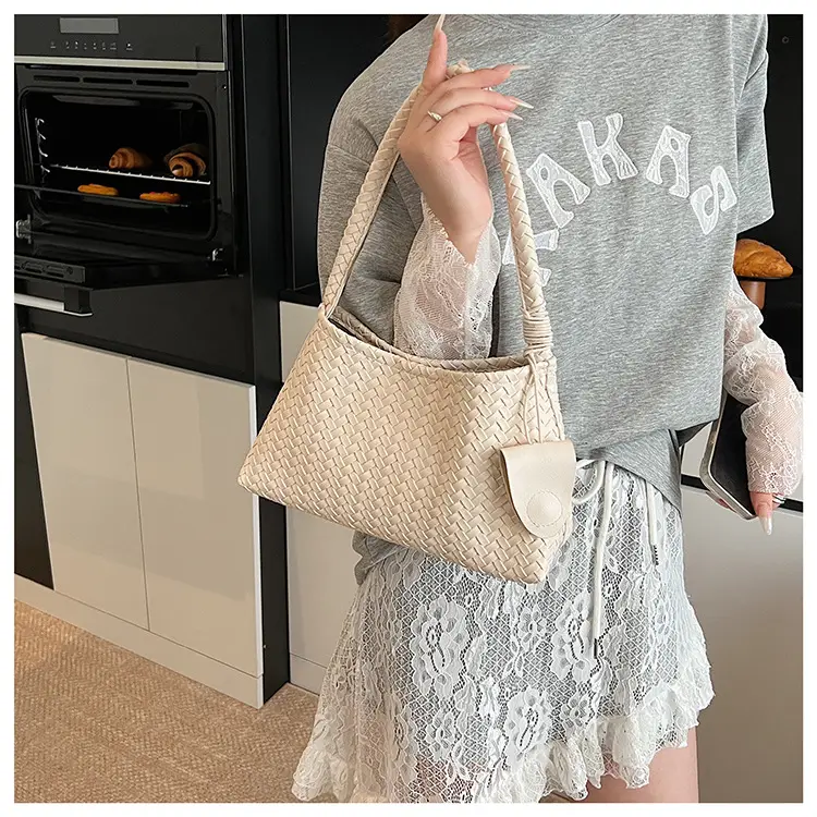 Black Woven Crossbody Bag for Women — feature 19
