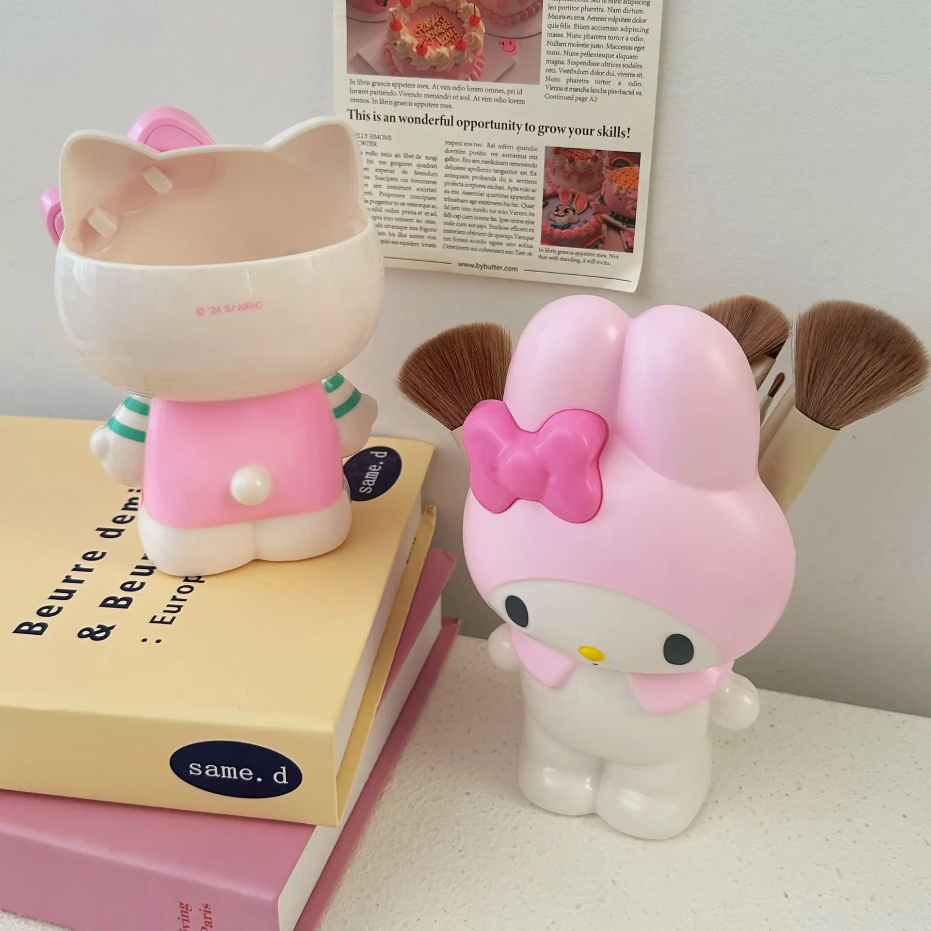 Hello Kitty & Me My Beauty Brush Storage Tube — feature 6
