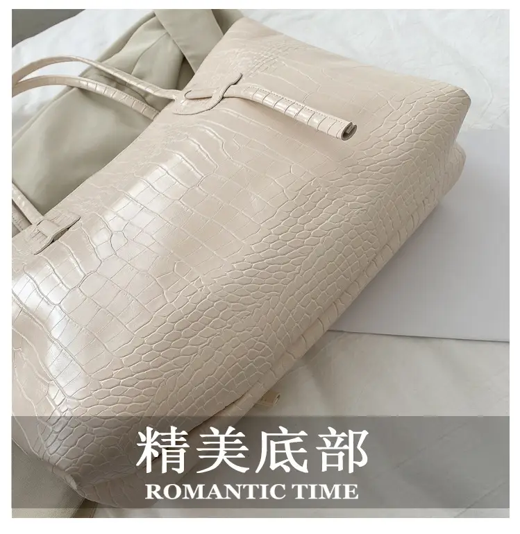 Women's Casual Textured Shoulder Bag 2023 New Trendy Fashion — feature 3