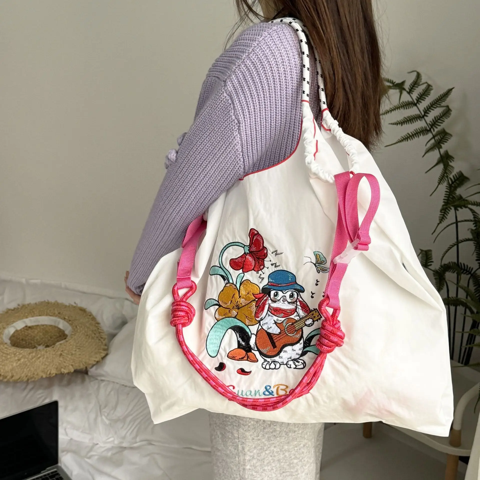 New Embroidered Shoulder Bag for Women - Image 7
