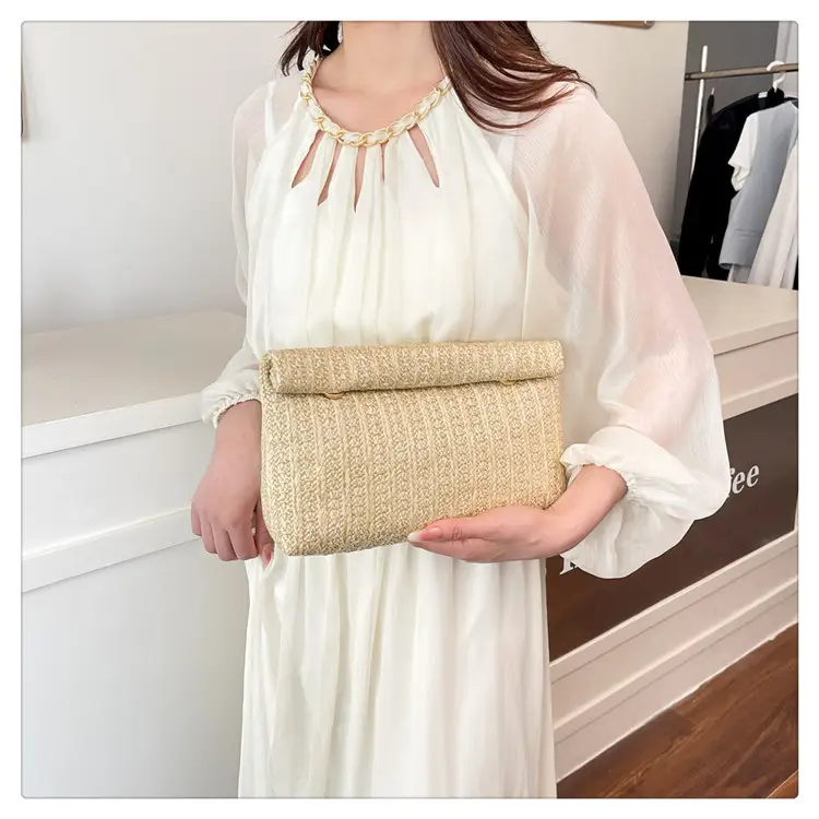 Women Straw Crossbody Bag Small Square Design — feature 18
