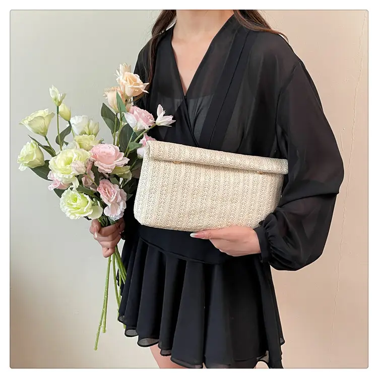 Women Straw Crossbody Bag Small Square Design — feature 21
