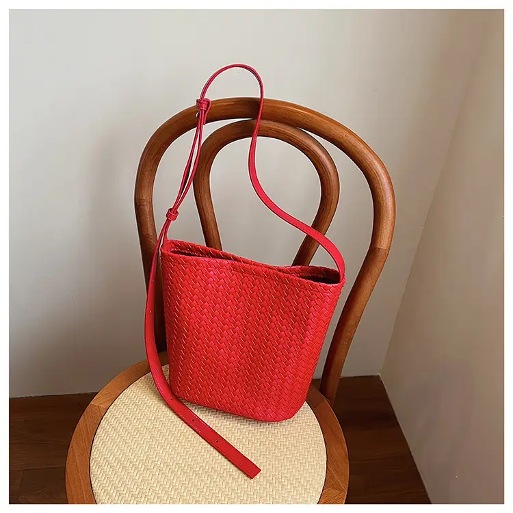 White Woven Crossbody Bag for Women Summer Commute — feature 16
