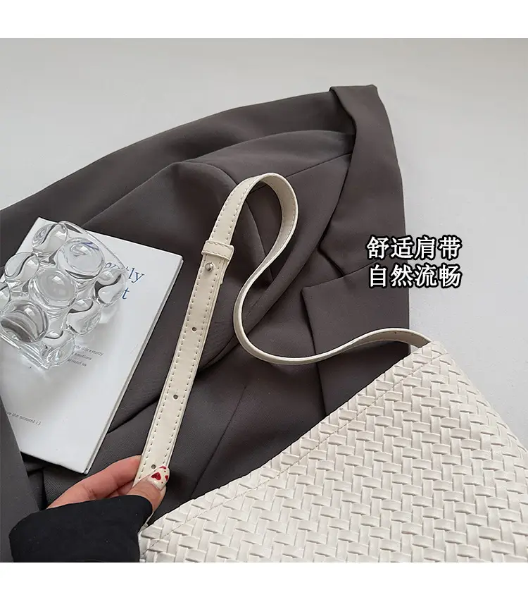 White Woven Crossbody Bag for Women Summer Commute — feature 6