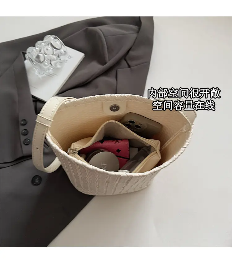 White Woven Crossbody Bag for Women Summer Commute — feature 7