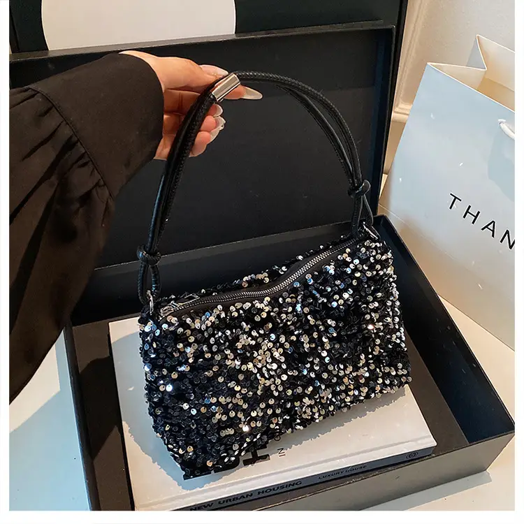 2026 New Fashion Shiny Women's Crossbody Bag — feature 14