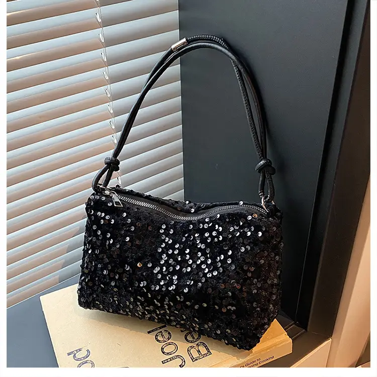 2026 New Fashion Shiny Women's Crossbody Bag — feature 27