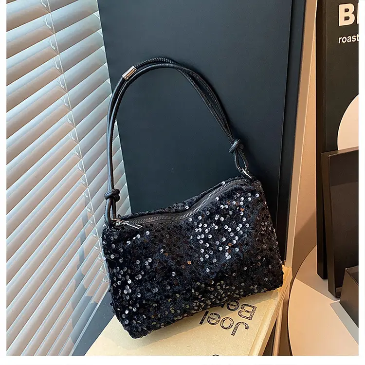 2026 New Fashion Shiny Women's Crossbody Bag — feature 28