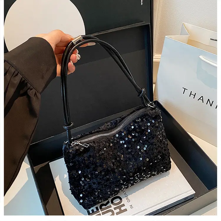 2026 New Fashion Shiny Women's Crossbody Bag — feature 29