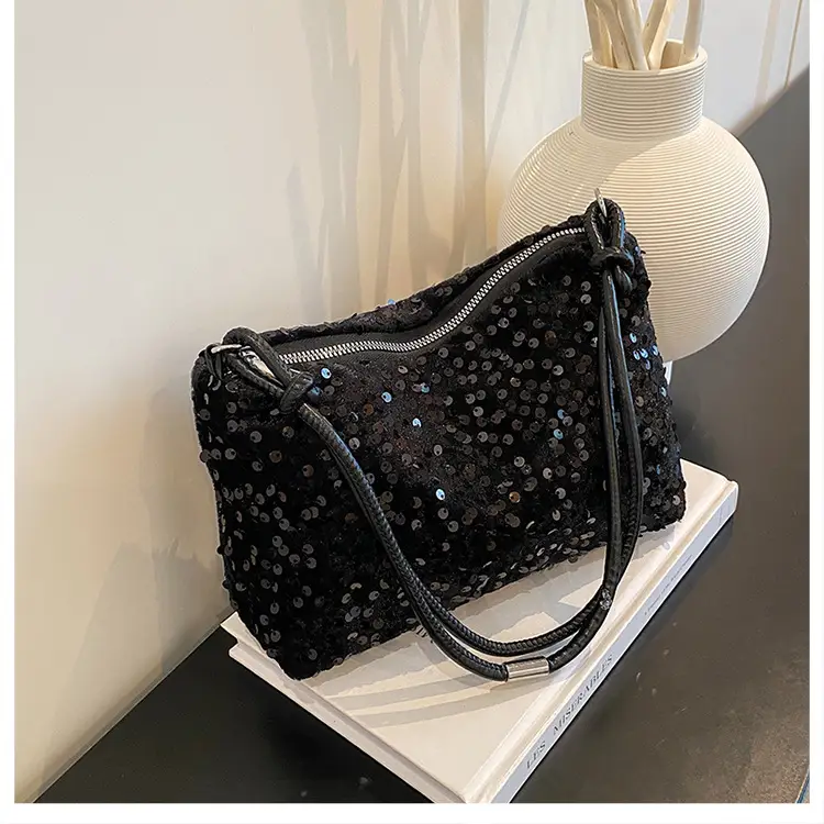 2026 New Fashion Shiny Women's Crossbody Bag — feature 32