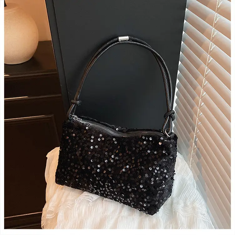 2026 New Fashion Shiny Women's Crossbody Bag — feature 35