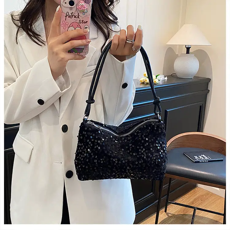 2026 New Fashion Shiny Women's Crossbody Bag — feature 41