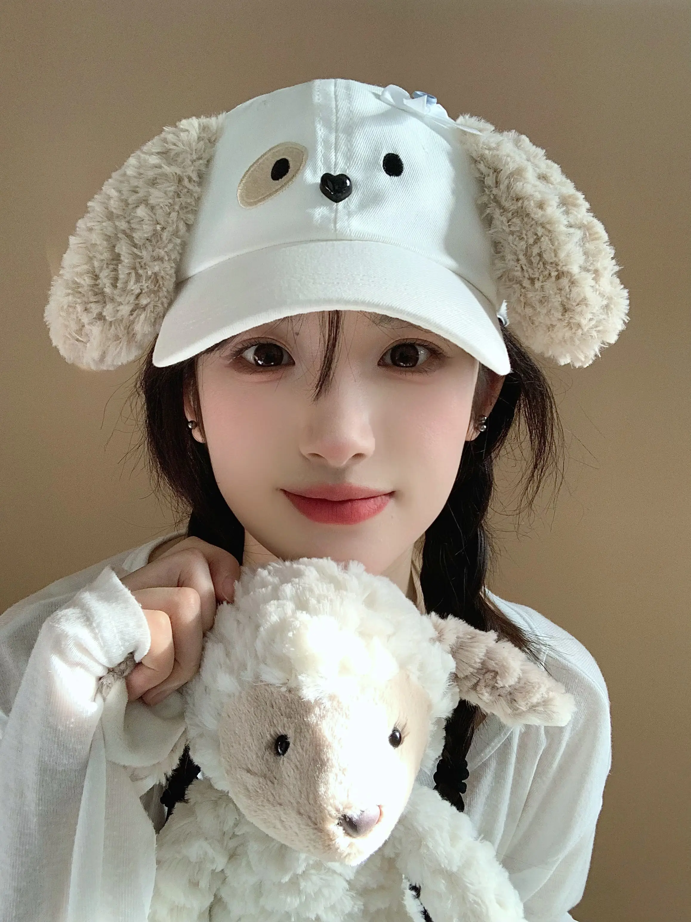 White Plush Bow Cap with Face-Showing Design for Women — feature 7