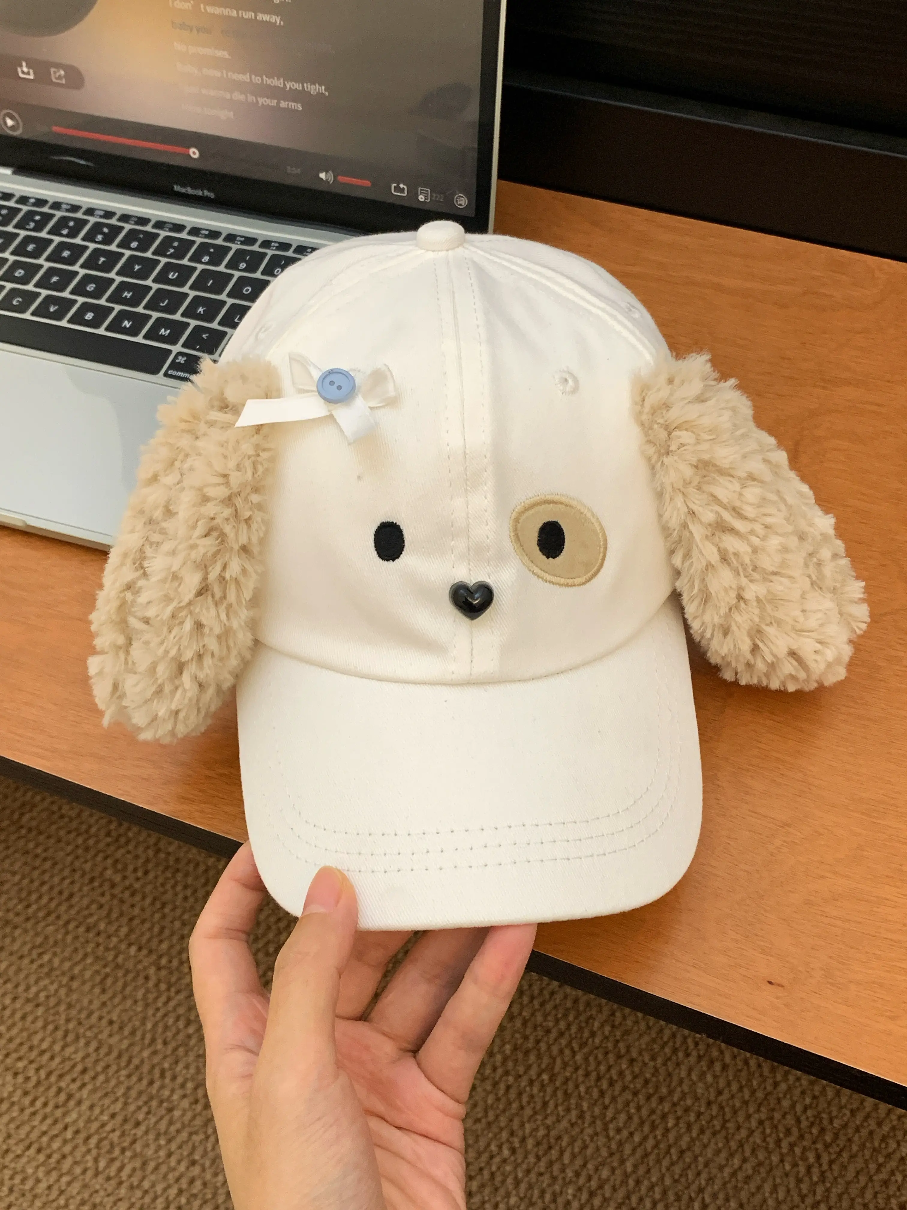 White Plush Bow Cap with Face-Showing Design for Women — feature 9