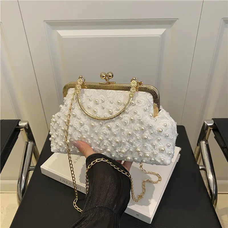 2025 Summer White Pearl Clip Shoulder Bag - Image 2