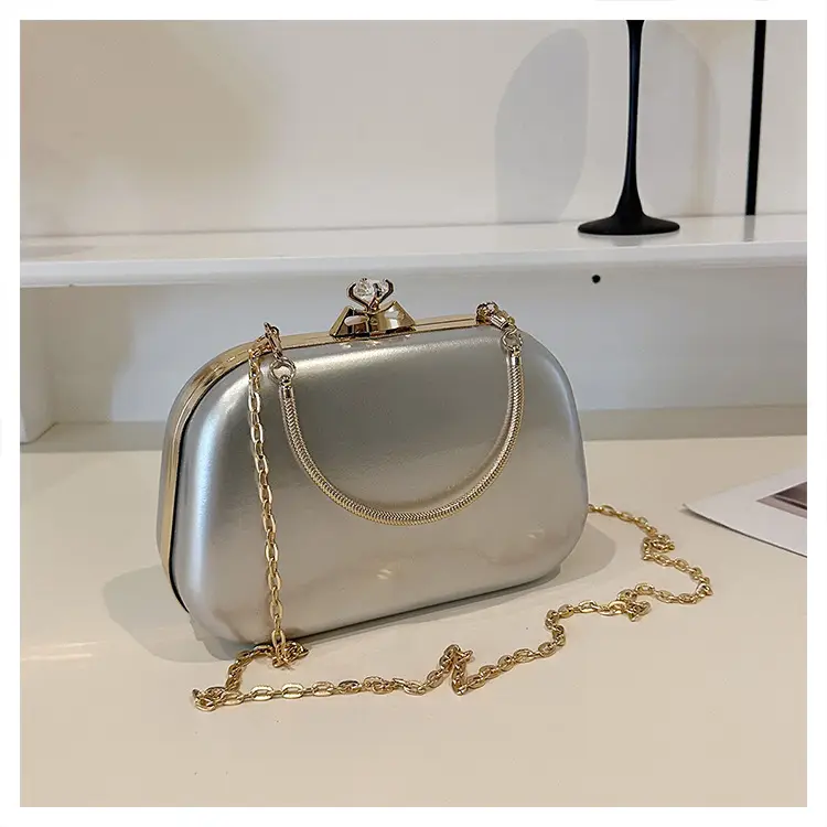 Red Mirror PU Handbag for Women 2025 — feature 19
