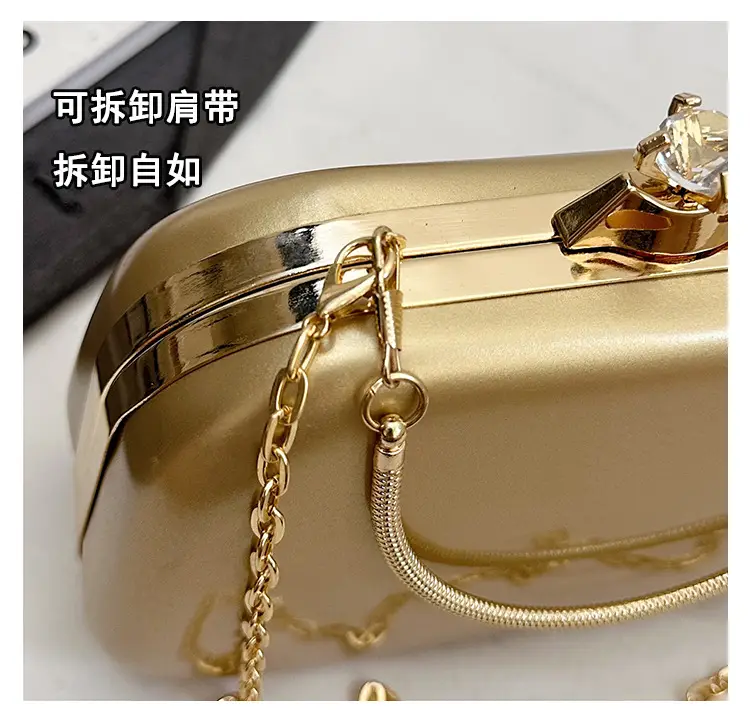 Red Mirror PU Handbag for Women 2025 — feature 9