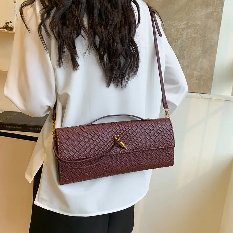 Green Woven Crossbody Bag for Women 2026 - Image 9