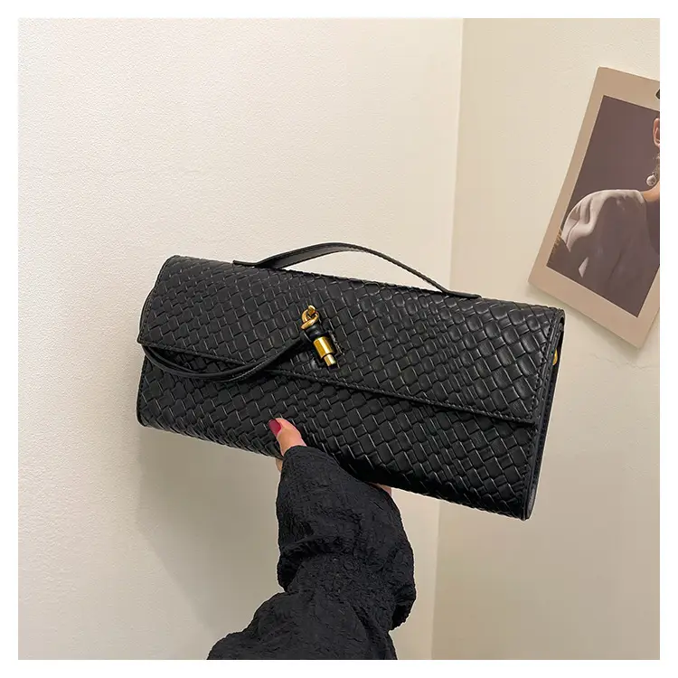 Green Woven Crossbody Bag for Women 2026 — feature 10