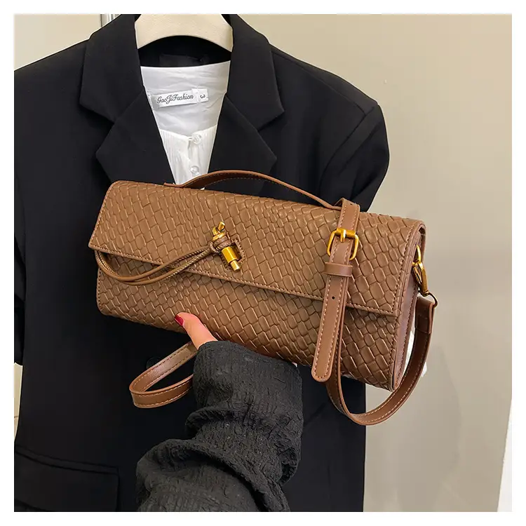 Green Woven Crossbody Bag for Women 2026 — feature 13